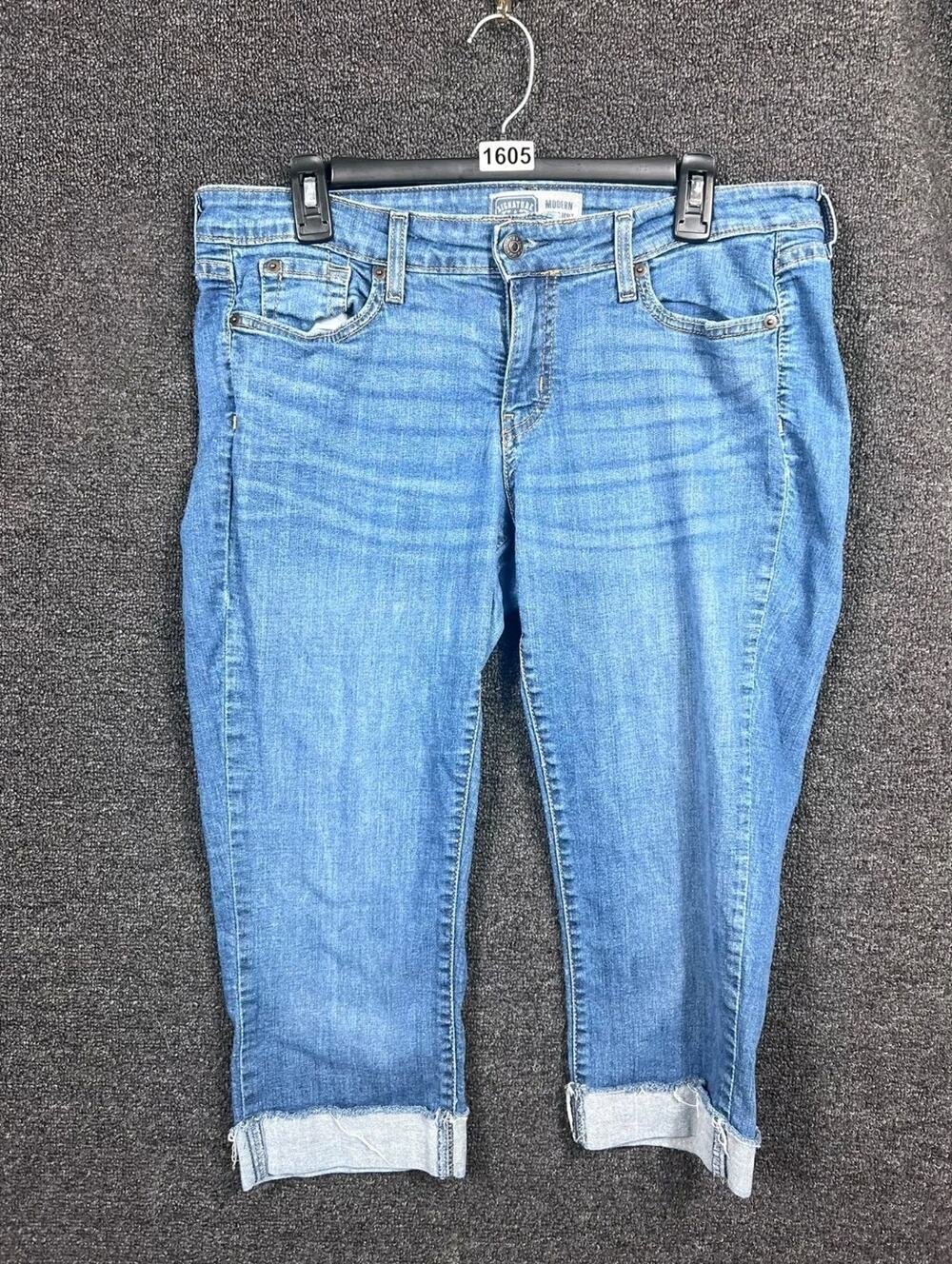 Signature Levi Strauss Modern Straight Capri Jeans Women's 8M Blue Denim Cuffed
